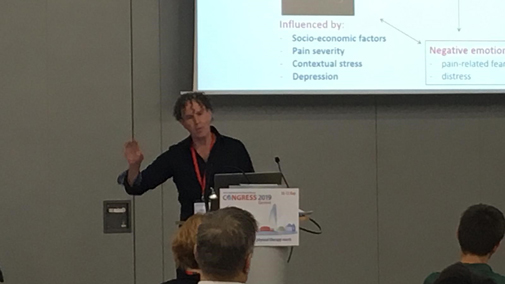 Peter O'Sullivan chairs the session on MSK pain