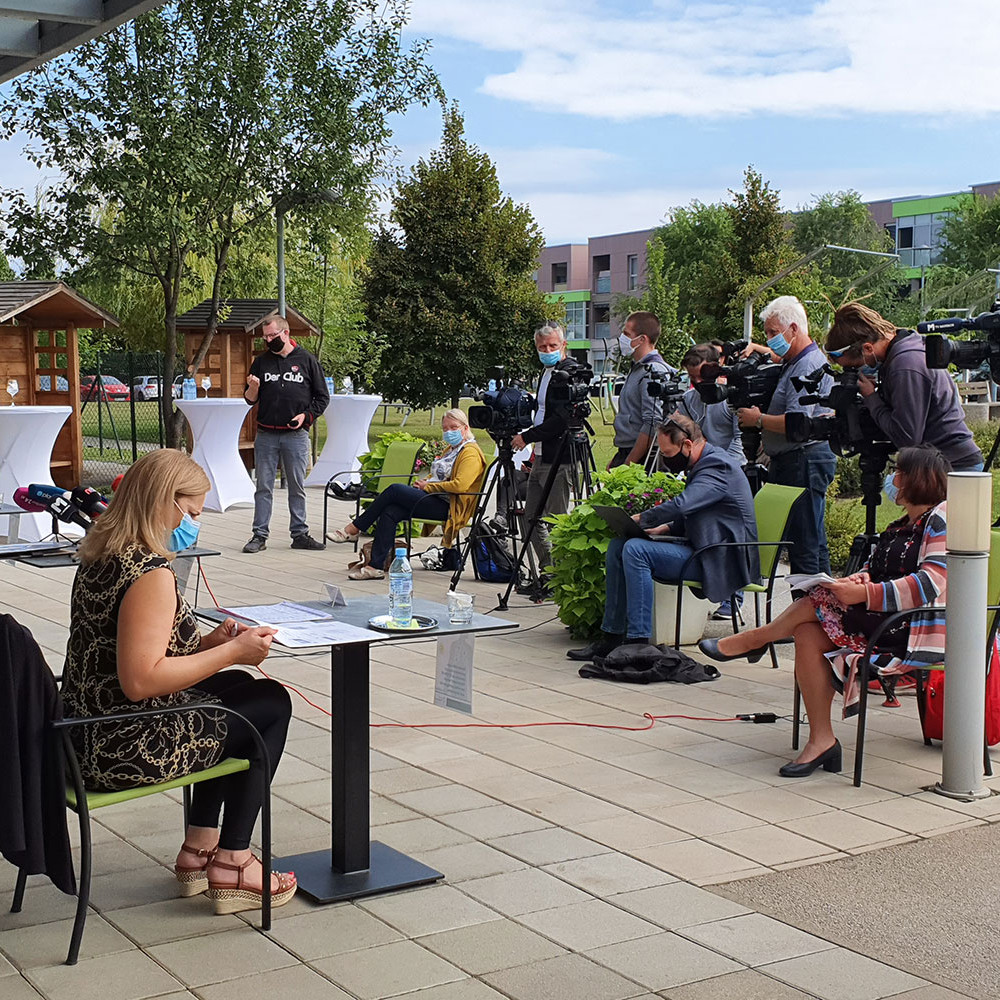 Photograph of media briefing held by the Slovenian Association of Physiotherapists to mark World PT Day 2020