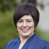 Constance Schlegl headshot